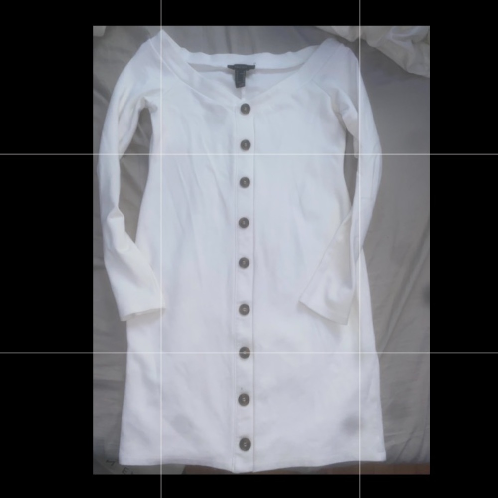 white long sleeve dress